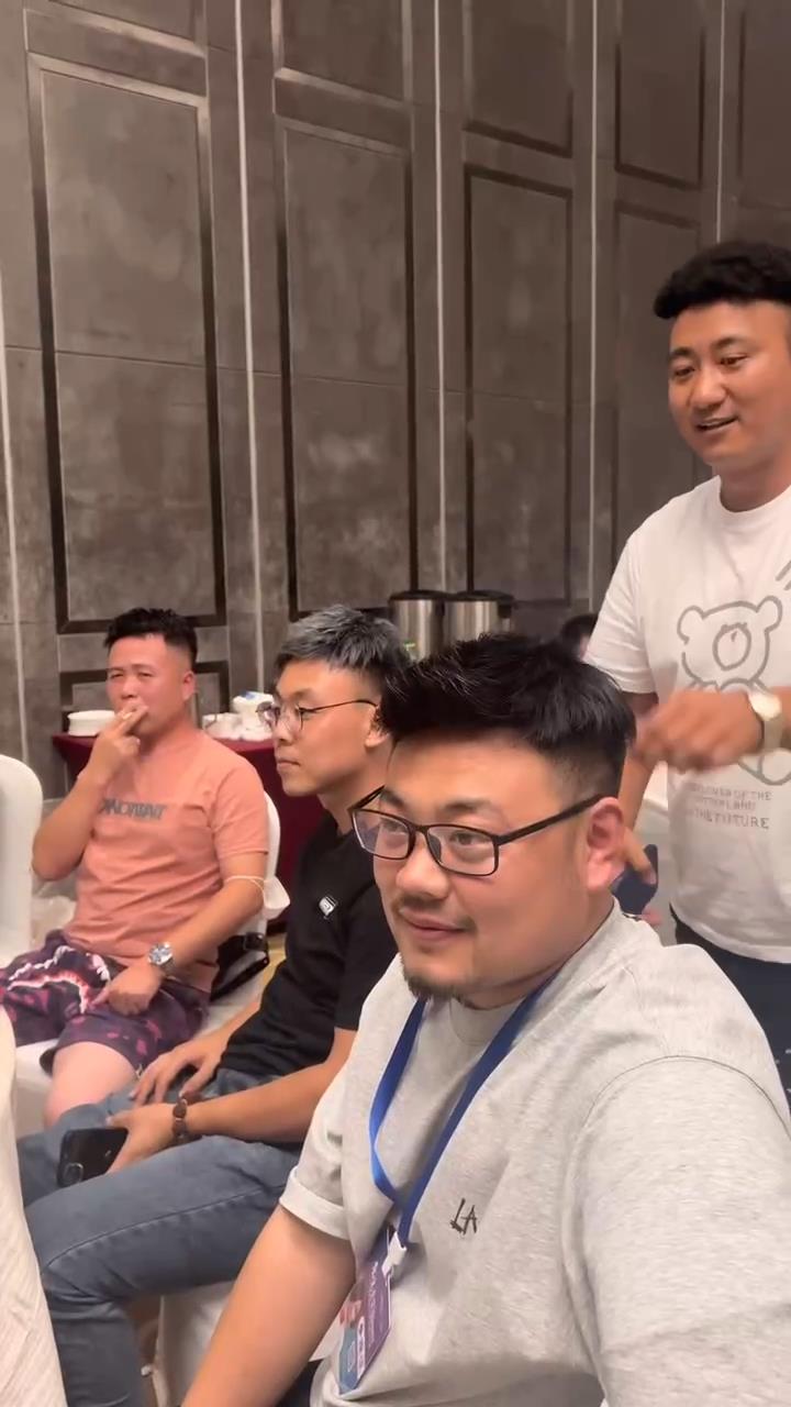 定制发型